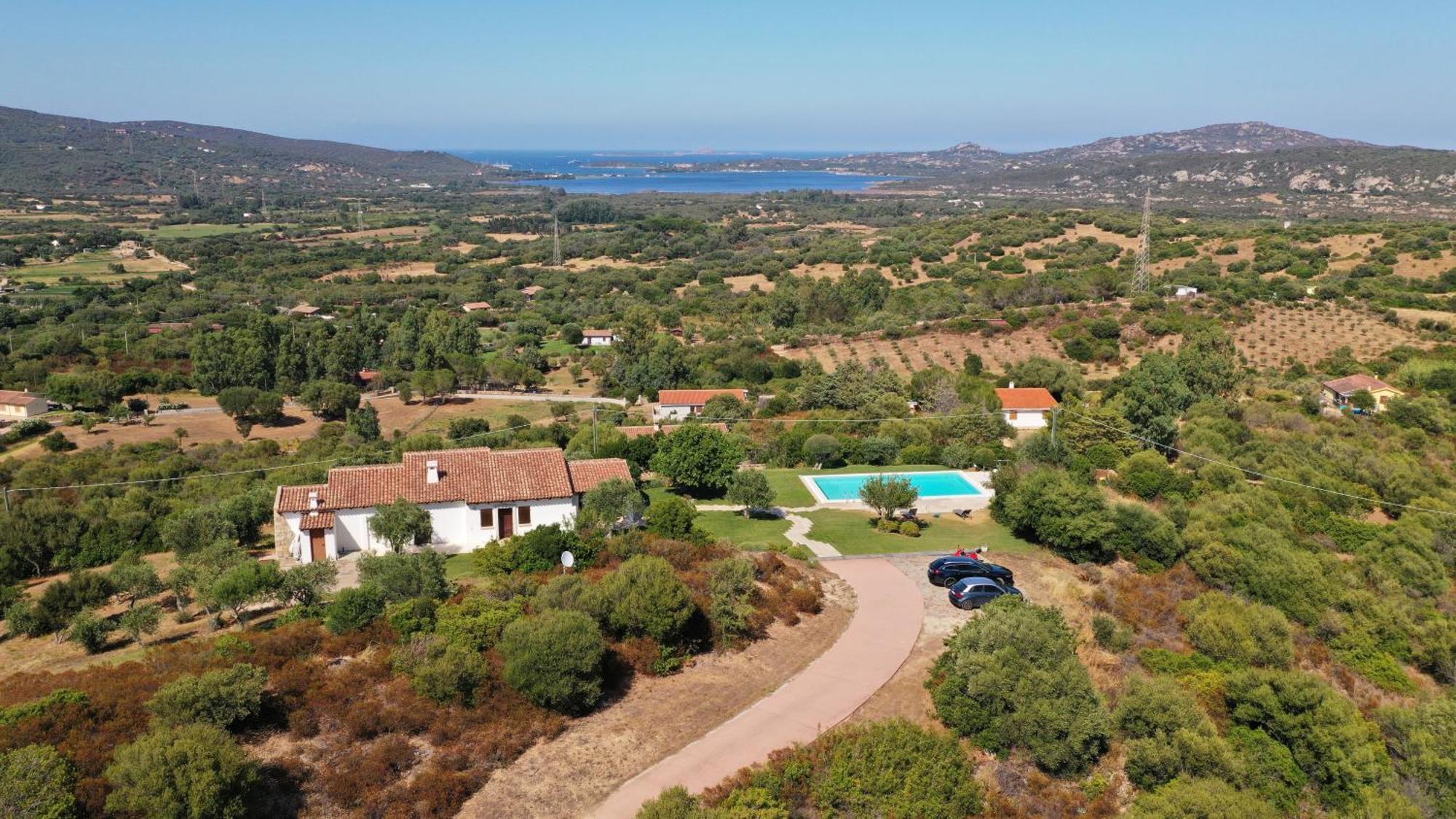 Villa Alba Esclusiva Villa Con Piscina A Sfioro E Vista Mozzafiato Sul Mare Cugnana Eksteriør billede