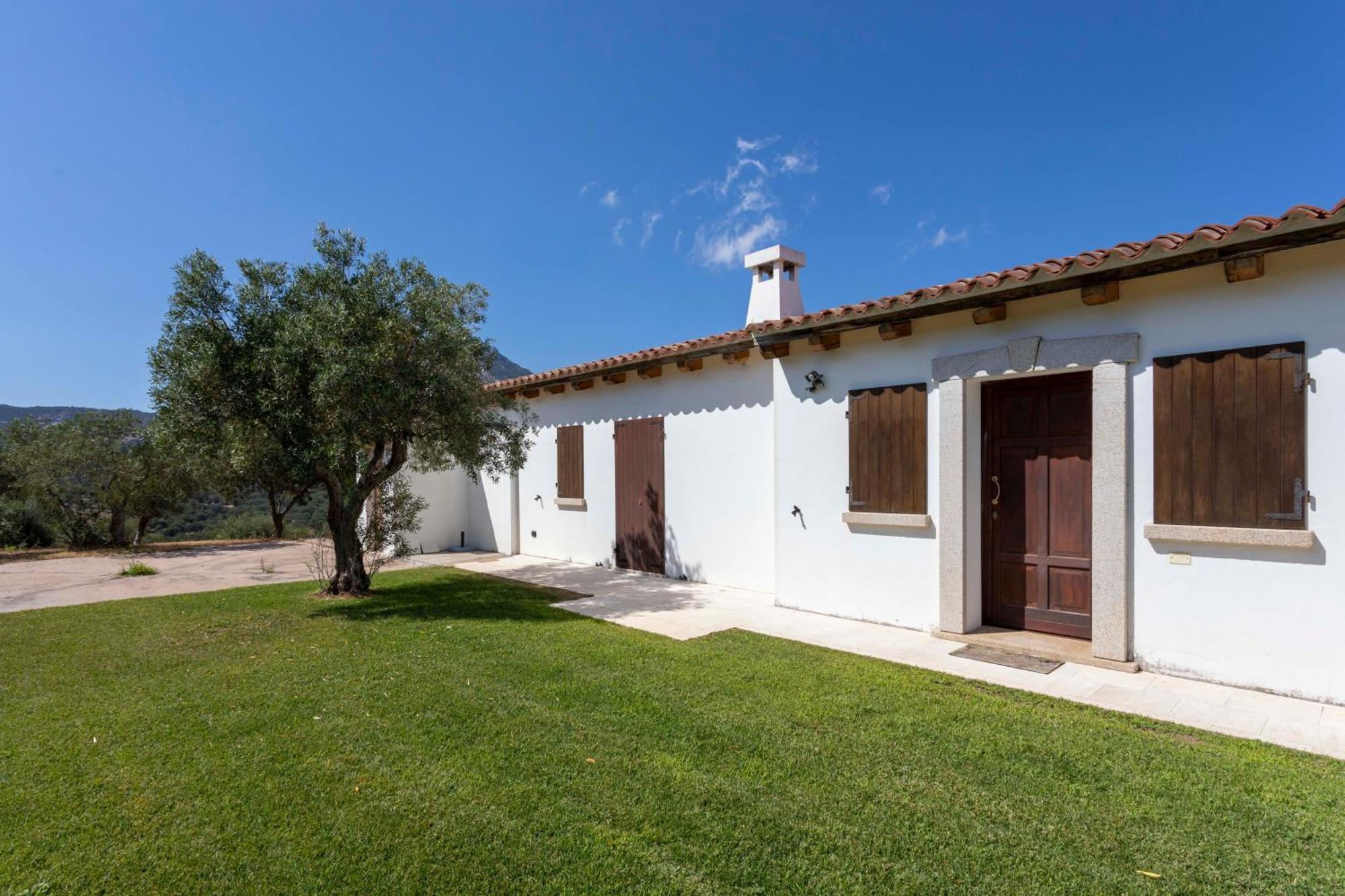 Villa Alba Esclusiva Villa Con Piscina A Sfioro E Vista Mozzafiato Sul Mare Cugnana Eksteriør billede