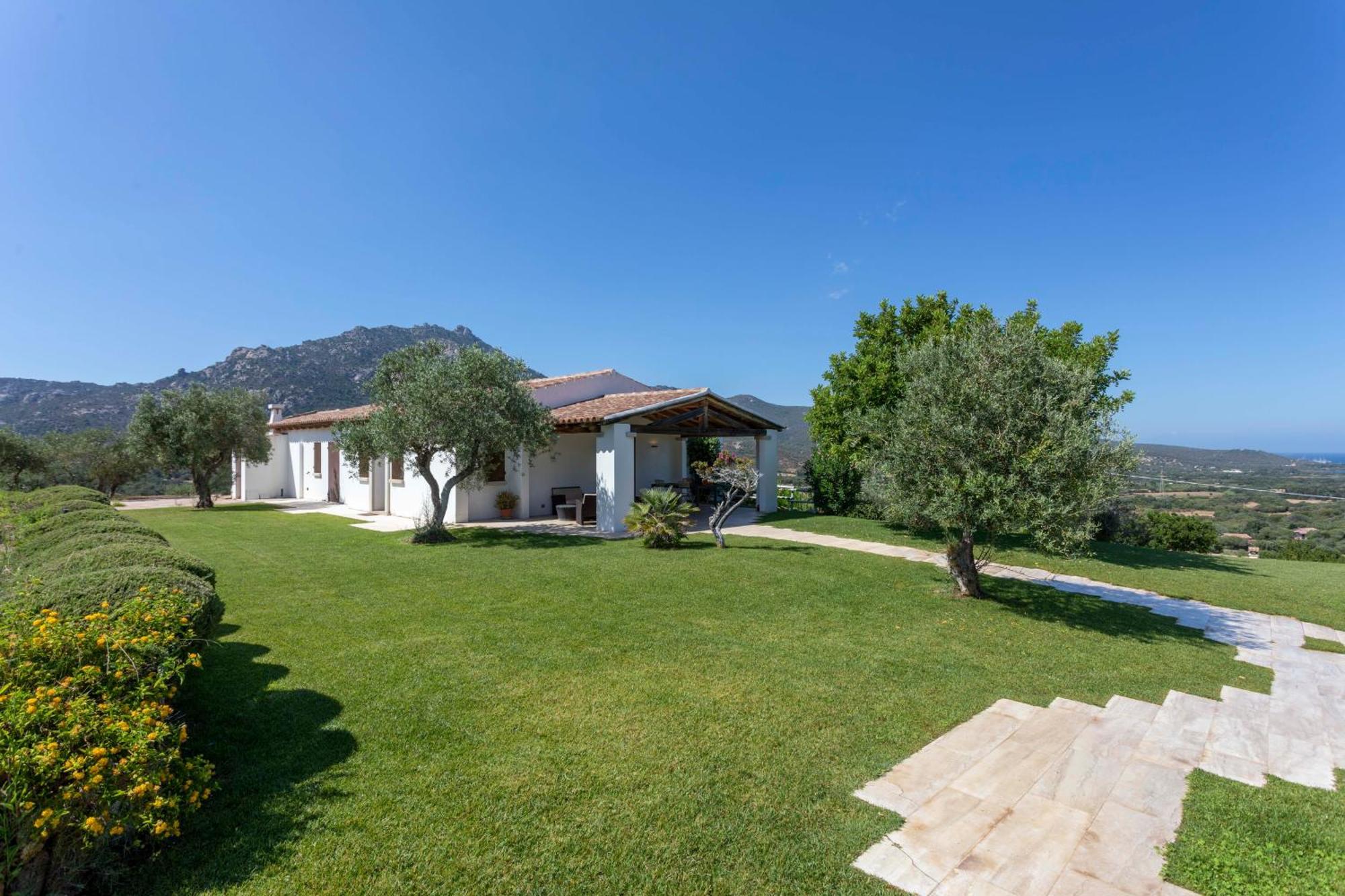 Villa Alba Esclusiva Villa Con Piscina A Sfioro E Vista Mozzafiato Sul Mare Cugnana Eksteriør billede