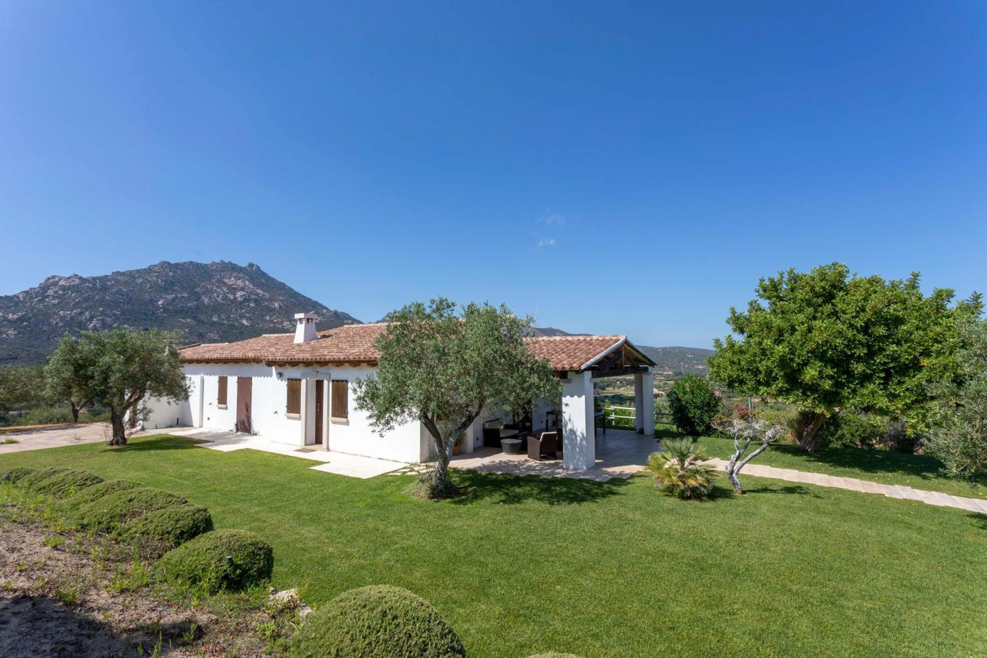 Villa Alba Esclusiva Villa Con Piscina A Sfioro E Vista Mozzafiato Sul Mare Cugnana Eksteriør billede