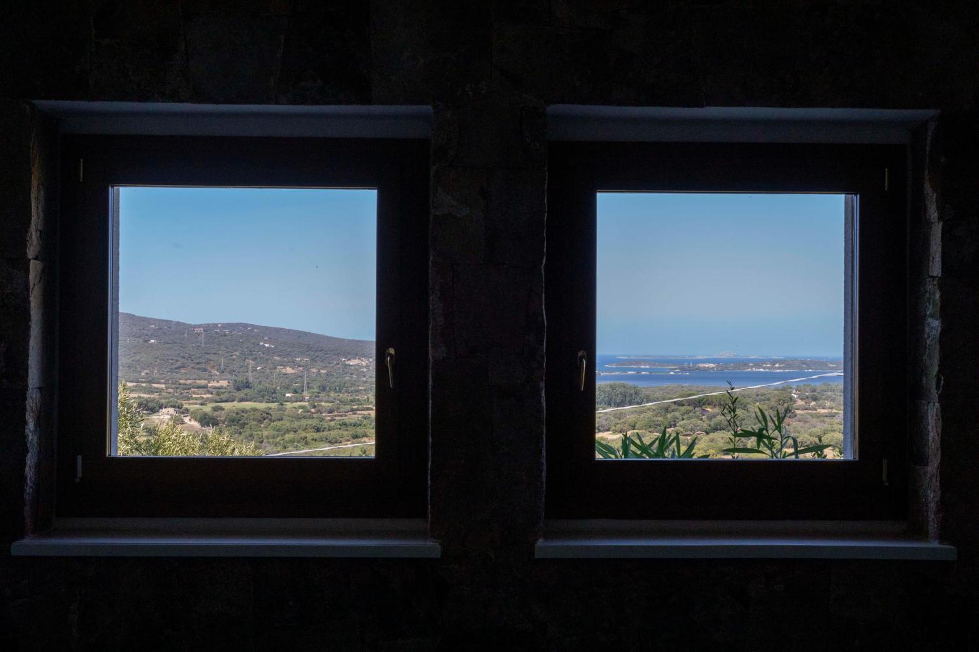 Villa Alba Esclusiva Villa Con Piscina A Sfioro E Vista Mozzafiato Sul Mare Cugnana Eksteriør billede